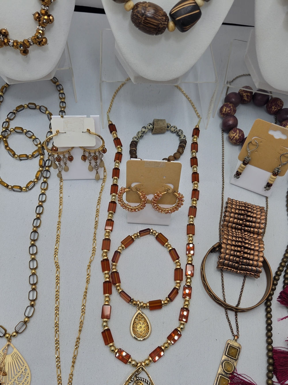 HUGE 34-Pc Vintage Jewelry Lot LUCKY, CHICOS, CLOISONNÉ Estate Necklace Bracelet - Picture 3 of 15